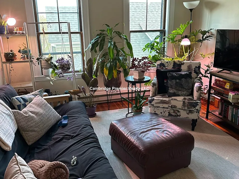 72 Powder House Blvd #3