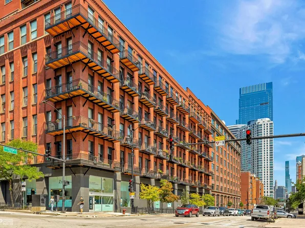 616 W Fulton St APT 309, Chicago, IL 60661