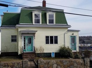 27 Friend St, Gloucester, MA 01930