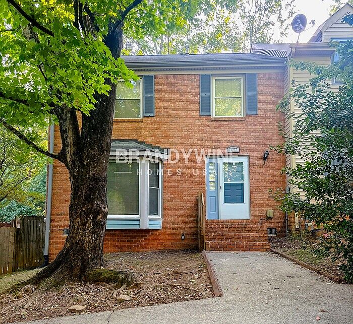 1st image of 1493 Bentley Ln SE
