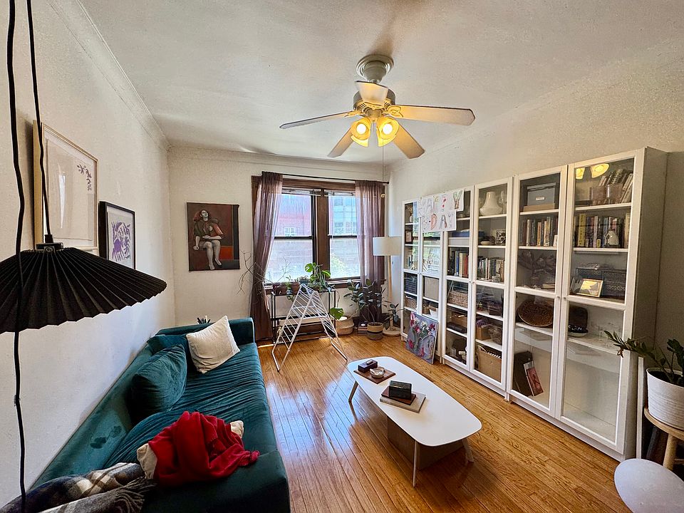1st image of 748 W Webster Ave APT 203