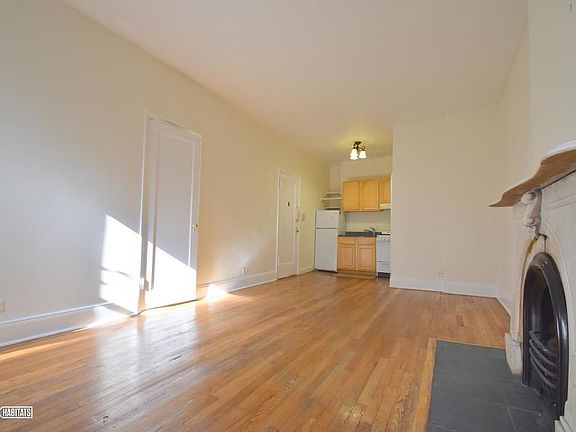 2nd image of 311 E 52nd St APT 2A