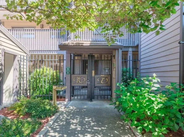 115 Rogue River Hwy APT 308, Grants Pass, OR 97527