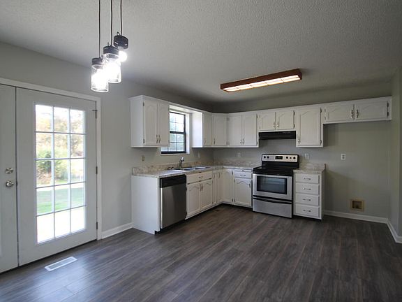 4th image of 1515 Blue Forest Ln