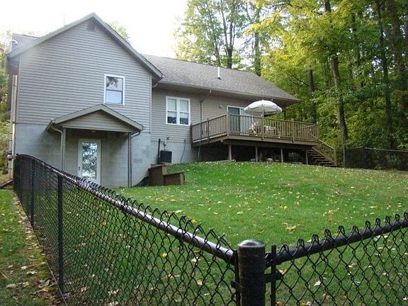 3rd image of 3570 Apple Valley Dr