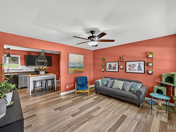 5th image of 4035 Mary Ridge Ln