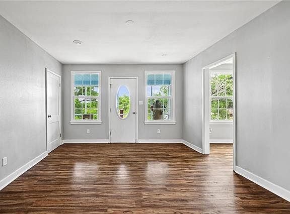 5th image of 212 Atalin St