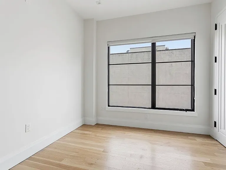 329 Gates Ave #504 — Photo 6