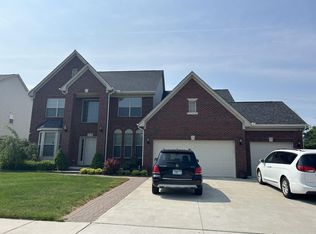 2070 Chaps Dr, Troy, MI 48085