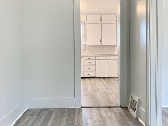 2nd image of 1880 Sanford St #1