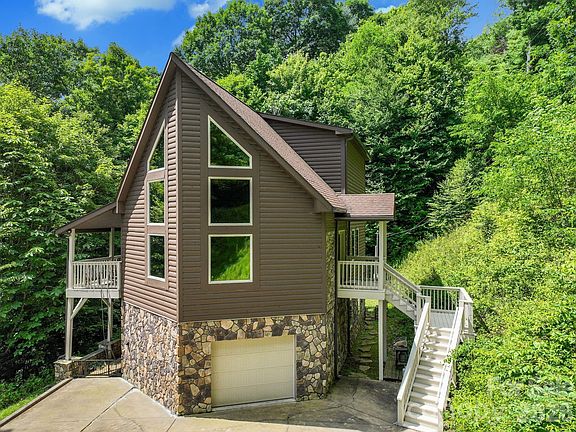 3rd image of 100 Moonshine Holler Dr