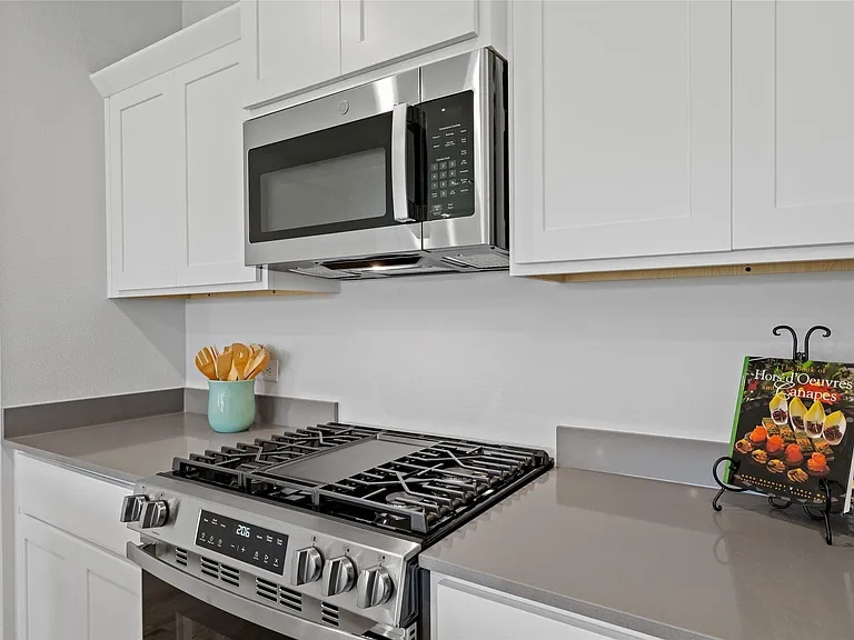 610 Ridgewood Dr — Photo 17