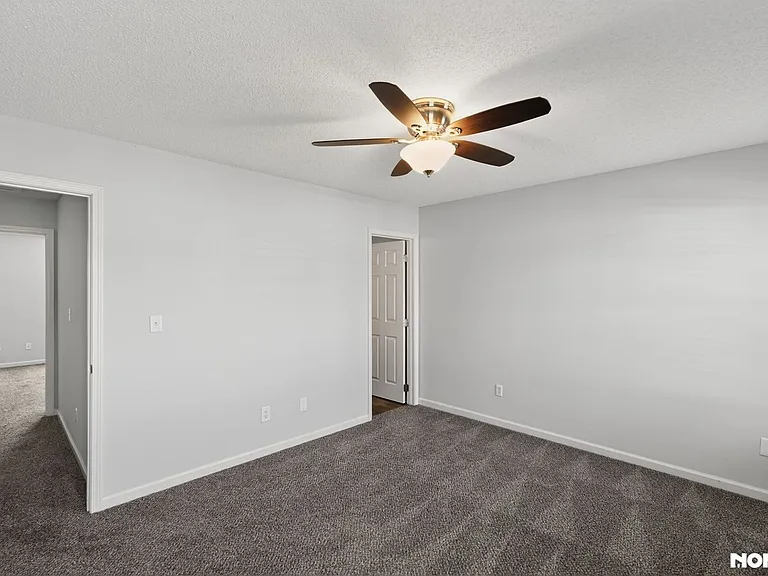 38 Princeton Glen Ct — Photo 15
