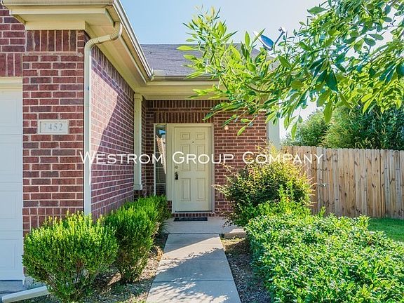 2nd image of 7452 Howling Coyote Ln