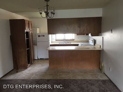 4th image of 2627 E Uintah St #A-d
