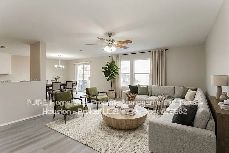 4 bed, 2.5 bath, 2826 sqft, $2,225 — Photo 2