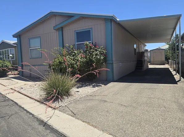 7124 Springfield Dr NE, Albuquerque, NM 87109