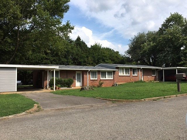 1st image of 215 Arnold Dr