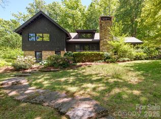 212 SE Shore Dr, Lake Toxaway, NC 28747