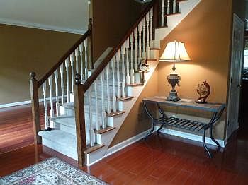 4th image of 236 Colonial Dr