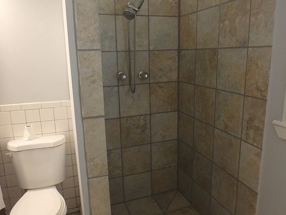 En-suite shower