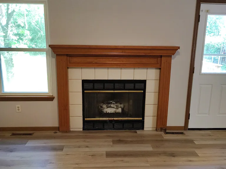 2759 W Cherokee St — Photo 6