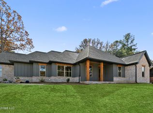 747 Pine Valley, Pearl, MS 39208