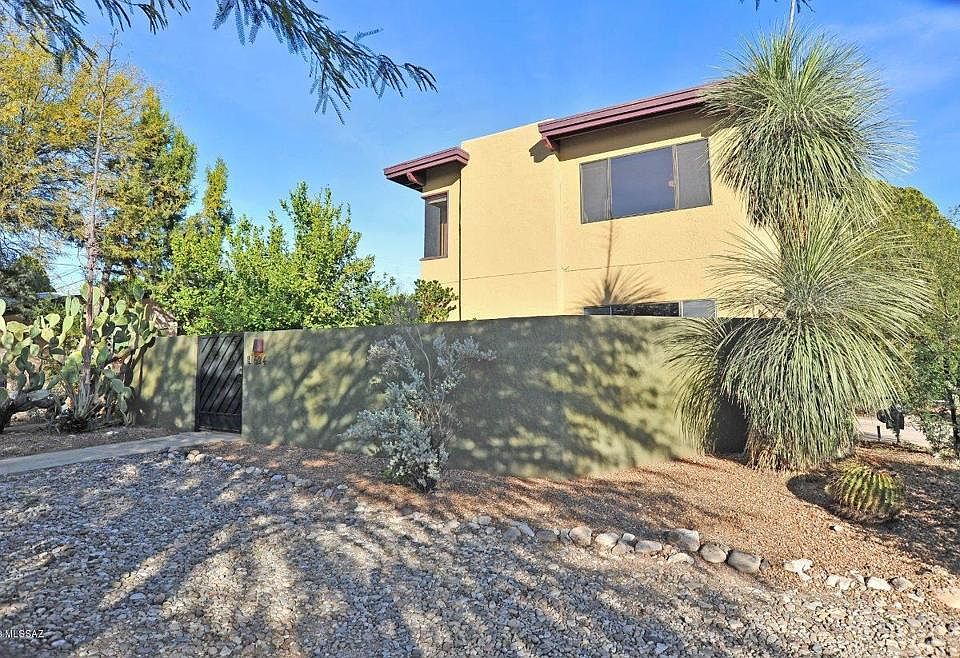 1st image of 624 N Tucson Blvd