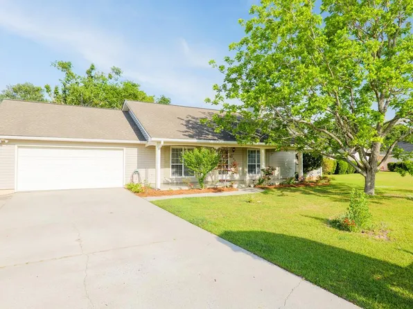 3905 Brookfield Dr, Valdosta, GA 31605