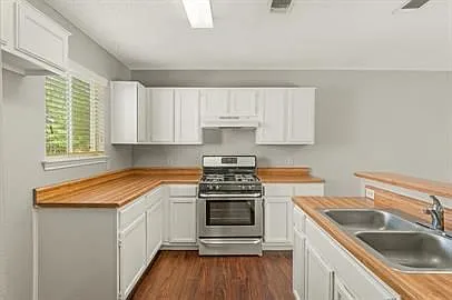 8311 Treehouse Ln — Photo 9