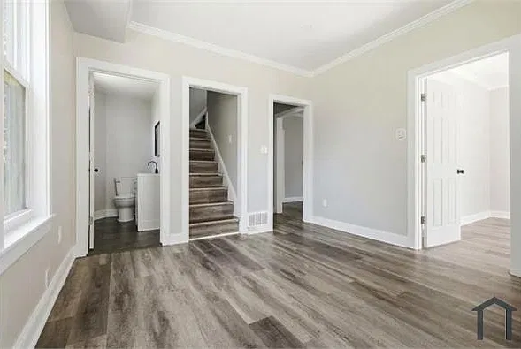 4 bed, 2199 sqft, $1,500 — Photo 4