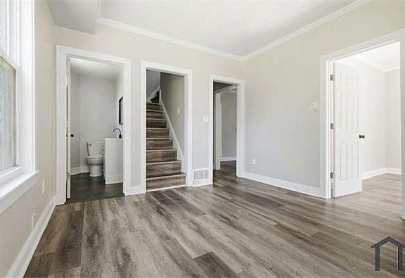 4th image of 5803 Utica Ave