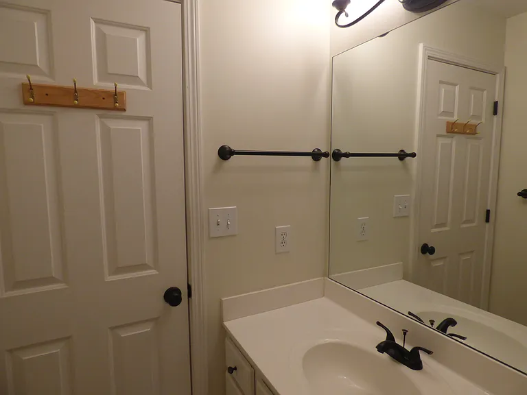 2205 Barrington Ln — Photo 44