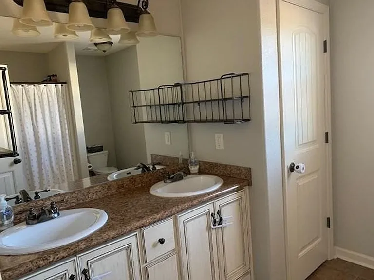 4710 Custer Dr — Photo 9