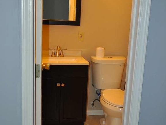 bathroom 3-new tile, vanity