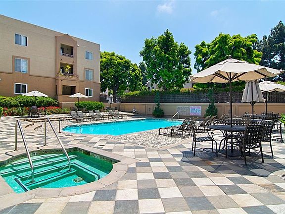 3rd image of 8889 Caminito Plaza Centro #7316
