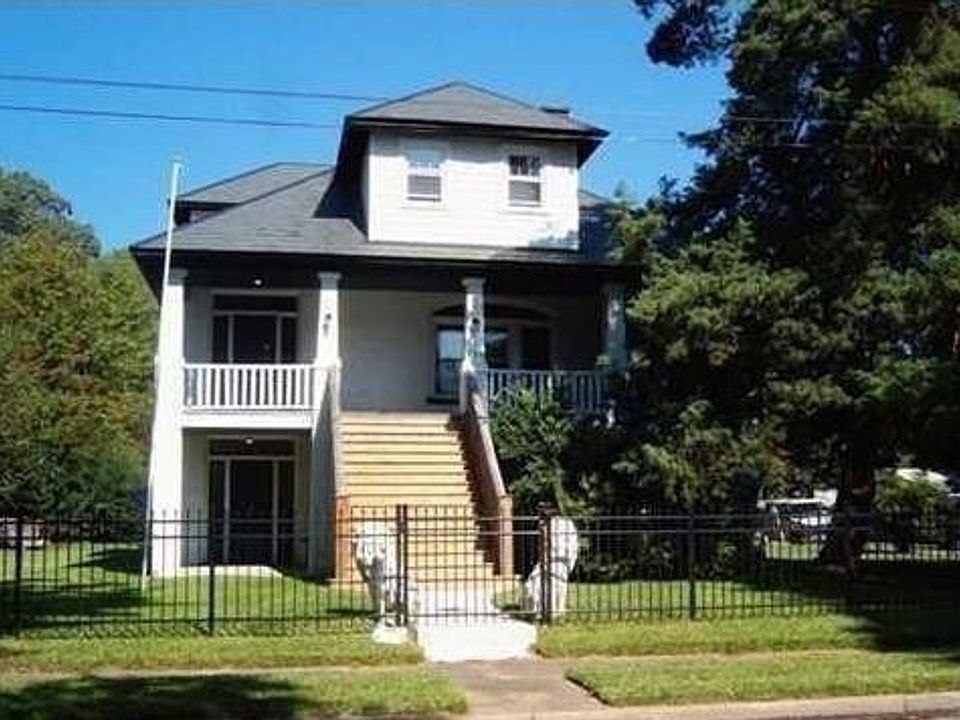 1st image of 614 Dune St #3
