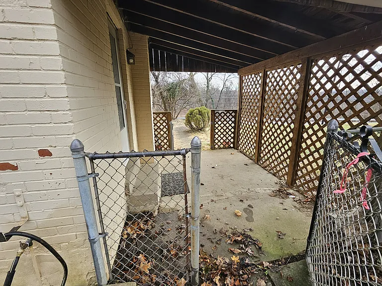 855 Hamil Rd — Photo 27
