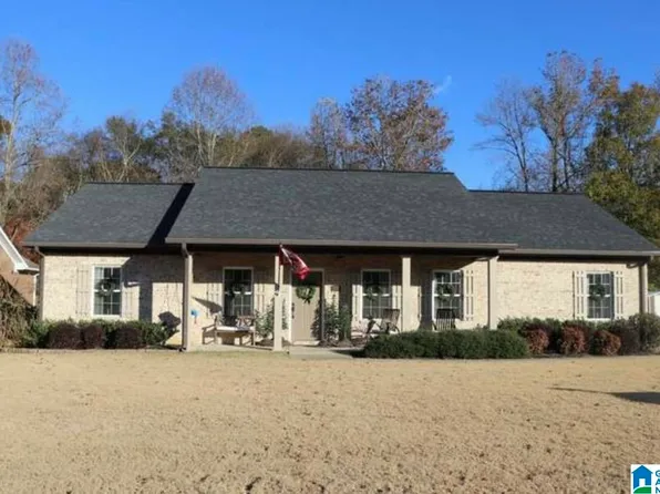 101 Suzanell Ln, Oxford, AL 36203