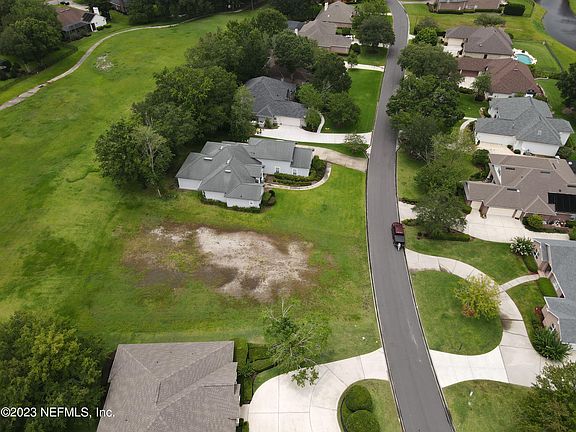 3rd image of 518 SUGAR GROVE Place