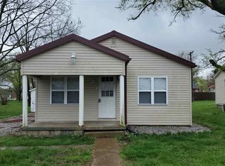420 W Locust St, Lincoln, MO 65338