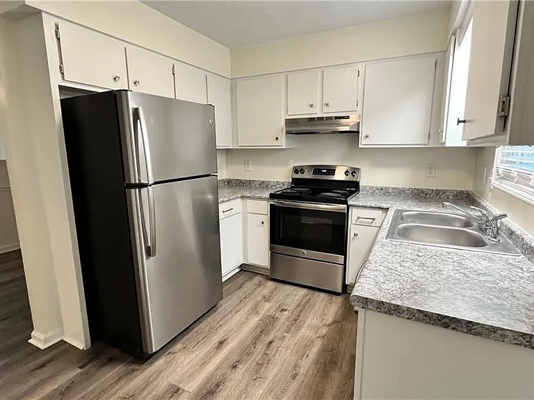 322 Powder Springs St — Photo 6