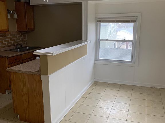 2nd image of 231 S Vine St APT D