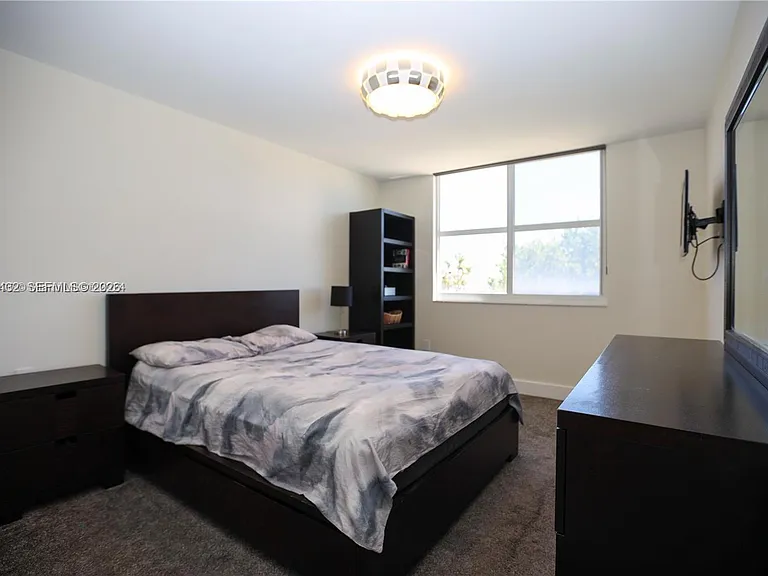 300 Bayview Dr #216 — Photo 13