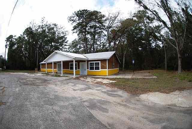 1st image of 18958 Blountstown Hwy