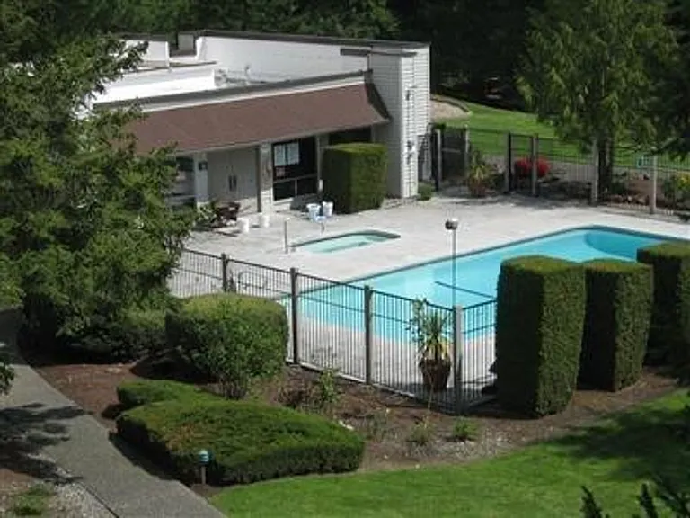 4737 W Lake Sammamish Pkwy SE #A202 — Photo 21