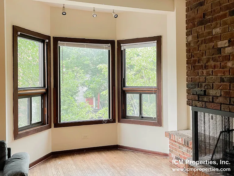 865 W Lill Ave #2 — Photo 1