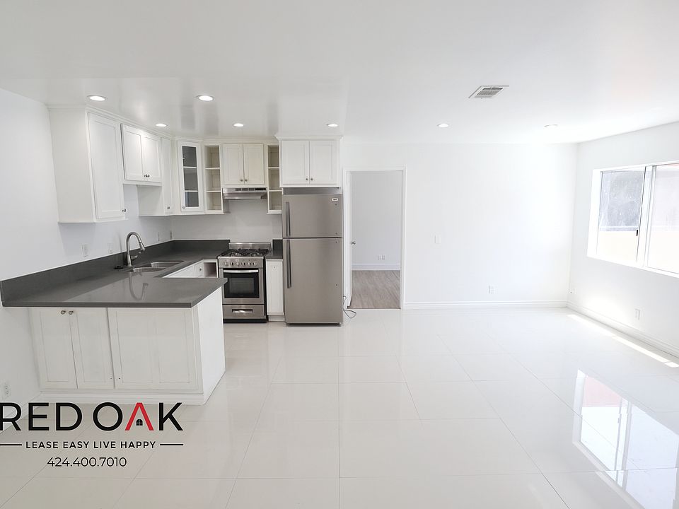 1st image of 3540 Fletcher Dr #211