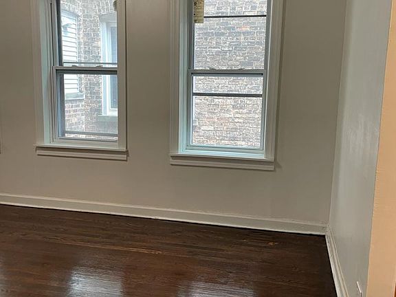 2nd image of 1739 W Pratt Blvd APT 2