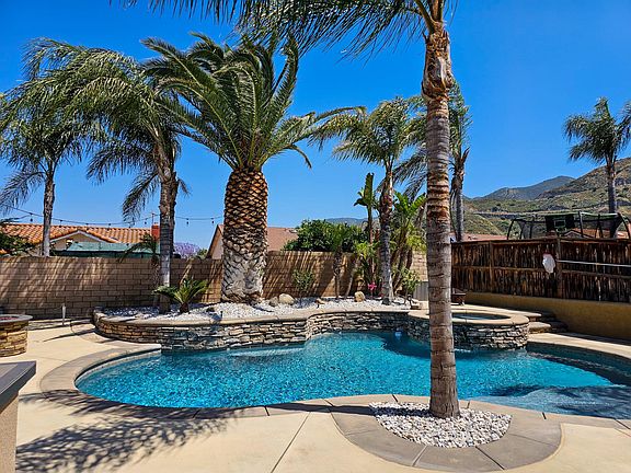 5th image of 33138 Windward Way